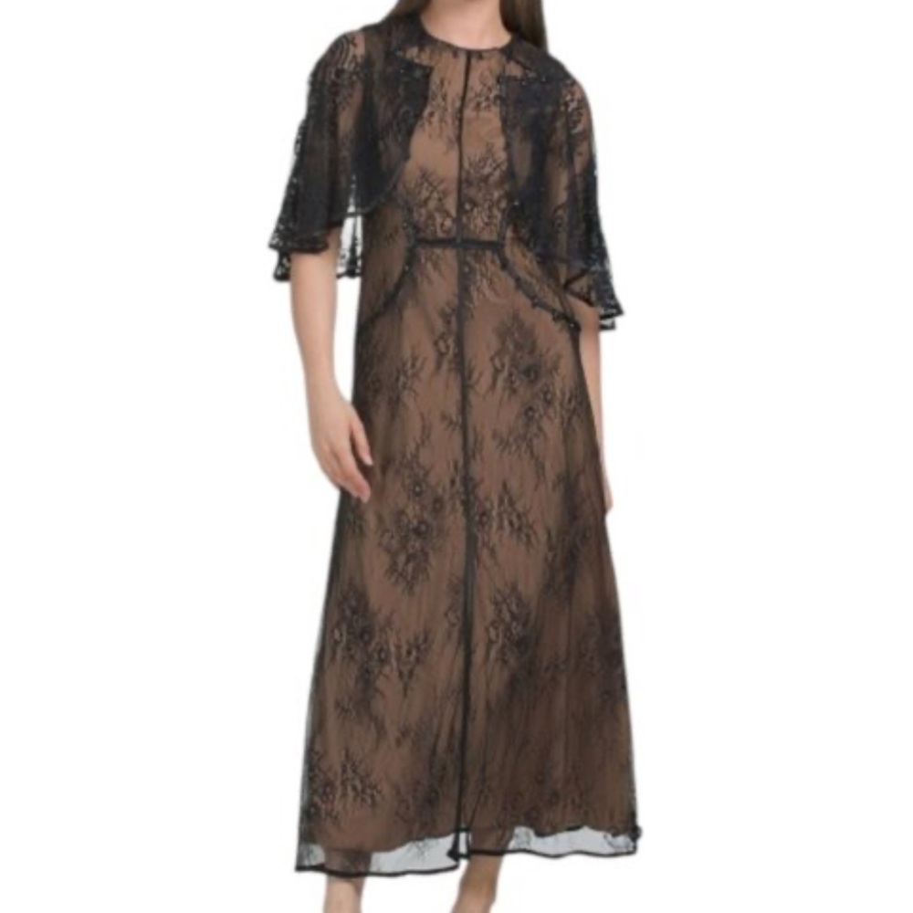 NWT Nancy Yang Lace Capelet Ethereal Maxi Dress. Size L
